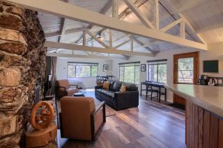 Waterfall House-Riverfront-Bbq-sleeps Four - Oakhurst - 8