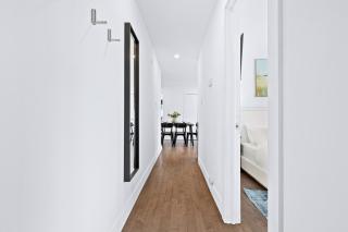 New Group Suite in Leslieville with Laundry, AC & Heat - StayStreet Suites - 1