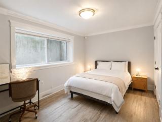 Upper Deer Lake suite with full kitchen - 8