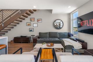 Amazing Sunset! AC-Modern Home-Parking-Near Stadium - 8