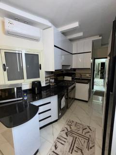 شقه في الهضبه أمام كمبوند رويال بالاس Apartment in Al Hadaba front of royal palace compound - 0