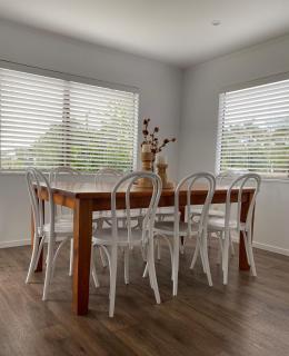 Coastal on Catherine - Spacious Family Bach - 5
