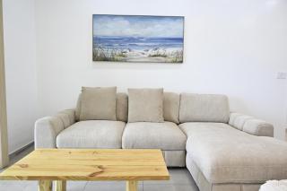 Sapphire Cottage - Brand New Beach Villa with Pool home - 5