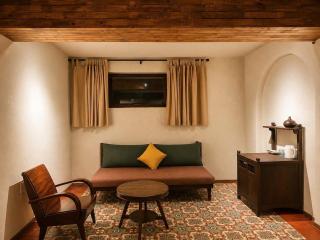 Cabalina Grove - 1