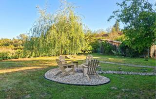 Lovely Home In Sisinec With Outdoor Swimming Pool - 2