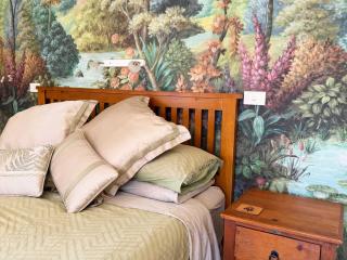 Tintagel Garden Cottage - 9