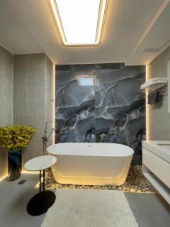 LuxuryHavenSpace - 5