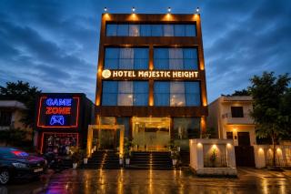 Hotel Majestic Heights - 0