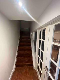 Private Studio Basement Apartment - 2