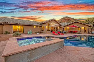 Serene Retreat - 2 Acres, Firepit, River Access - 0