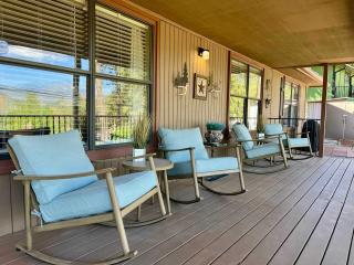 Groovy View Cabin- Mountain Views W Covered Porch - Pet Friendly - 8