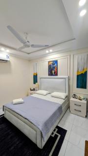 Signature suite apartments 2bhk self check-in familys - 1