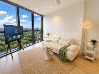 Elevated Elegance Scenic Views with carpark - 8
