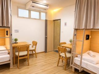 Charm Hostel at Pratumnak - 2