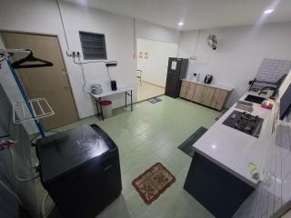 Leena Homestay Cheras - 4