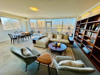 Treetops in Toorak 2br midcentury entire apartment - 3
