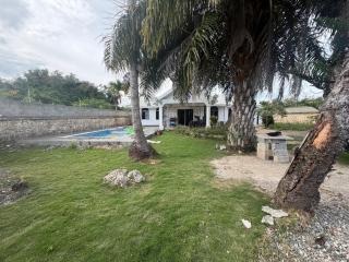 Quiet Get away villa, with pool - 7