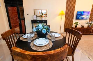 Elegant 2BR-Stunning Ntinda Views-Prime Location - 6