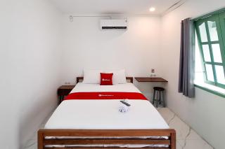 RedDoorz at Amala Heritage Bojonegoro - 8