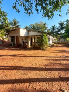 Hasaranga Guest house - 0