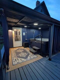 The Indigo Inn - 8