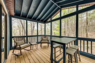 The Eagle's Nest Chalet - Hot Tub & Fire Pit - 6