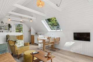 Modern Oasis Surrounded By Nature - 3