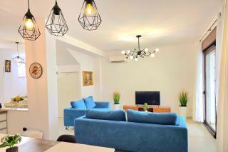 Lalzit Bay Dream Villa - Happy Rentals - 8
