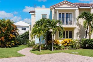 By Beach Townhouse with Plunge Pool - Palisades 6A - 0