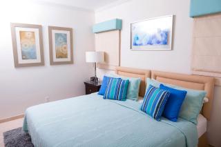 Beachfront Condo with Pool - Sapphire 511 2 bed - 3