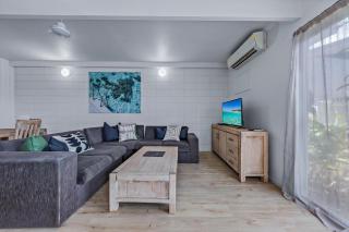 Beach Shack at Airlie - 2