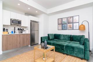 Urban Oasis in Miami Close to Bayside and Brickell with Free Parking - 3