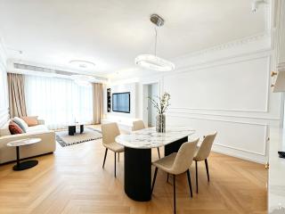 Spacious 3 Bedroom Walk to The Bund Yuyuan Garden Nanjing Road - 0