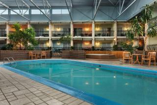 Ramada by Wyndham Fredericton - 1