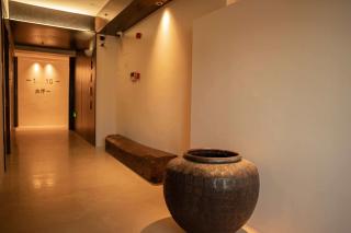 Mijoo Wabi Sabi City Residence Near 72 Tujia Stilted Buildings Scenic Area In Zhangjiajie With Shopping Dining Japanese Design With Easy Access To Tianmen Mountain National Forest Park For Urban Stays - 1