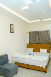 Hotel Shiv Shristi - 1