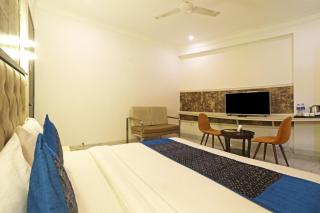 Hotel Livin Suites - 2