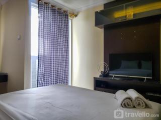 Elegant and Comfy Studio Apartment Belmont Residence Puri By Travelio - 1