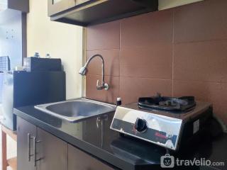 Elegant and Comfy Studio Apartment Belmont Residence Puri By Travelio - 2
