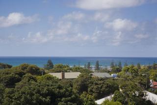 Whitewater Apartment 208 Sea Views Walk to Beach - 6