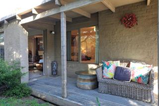 Back Beach Hideaway - 8