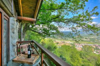 La Capannina Lake & Mountain Views - Happy Rentals - 1