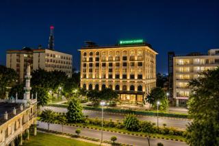 Wyndham Garden Lucknow City Center - 9