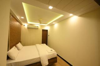 Meenakshi Inn - 6