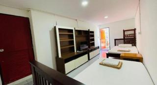 Super Hostel - 1