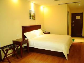 GreenTree Inn Shandong Yantai Penglai Pavilion Bus station Express Hotel - 2