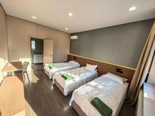 Golden Saddle Lodge - 1