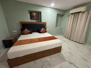 FabHotels Fairmont - 7