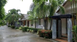 Phakawan Hotel - 1