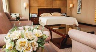 Chinflux Mandarin Hotel - 4